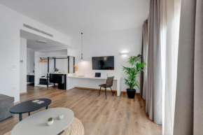 Friendly Nomads Marion Suite